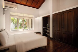 Master Room | View from room - Jetwing Ratnam Residence (Colombo)
