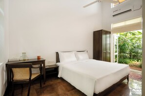 Coffres-forts dans les chambres, Wi-Fi gratuit, draps fournis