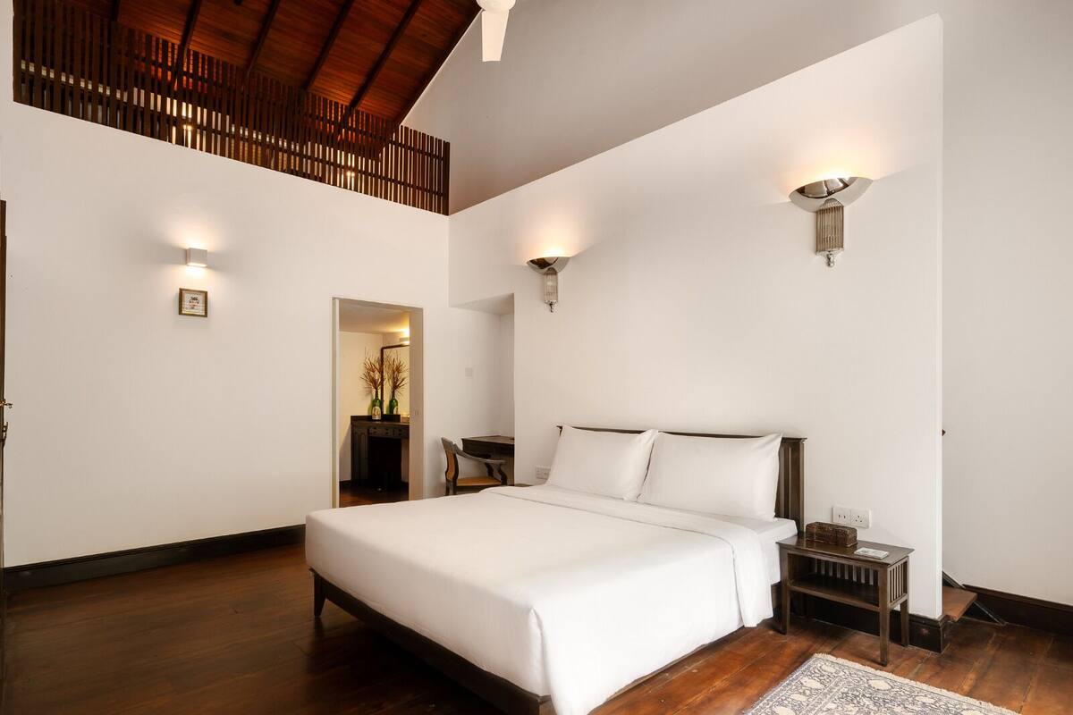 Deluxe tweepersoonskamer (Attic) | Een kluis op de kamer, gratis wifi, beddengoed