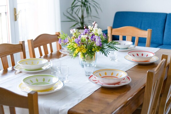 Dining - Sea view Rooftop Apartment with Jacuzzi & Garden (Sorrento)