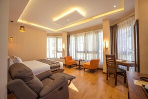 Bureau, fer et planche à repasser, Wi-Fi gratuit