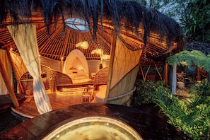 Free WiFi, bed sheets - Hideout Mountain by Ini Vie Hospitality (Selat)