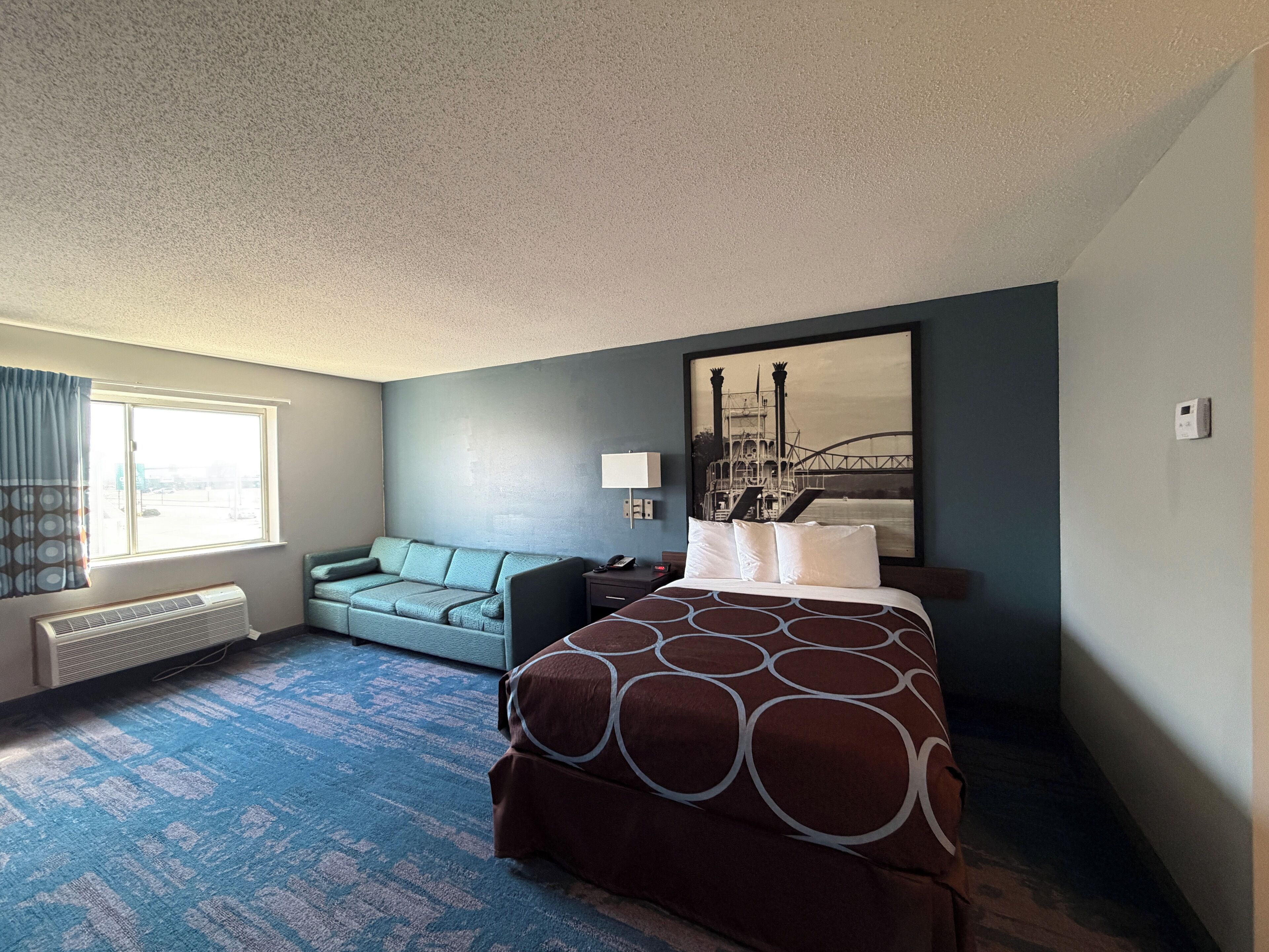 Rum - 1 queensize-säng - icke-rökare | Skrivbord, gratis wi-fi och sängkläder