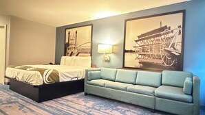 Studiosuite – comfort, 1 kingsize-seng med sovesofa | Skrivebord, wi-fi (inkludert) og sengetøy