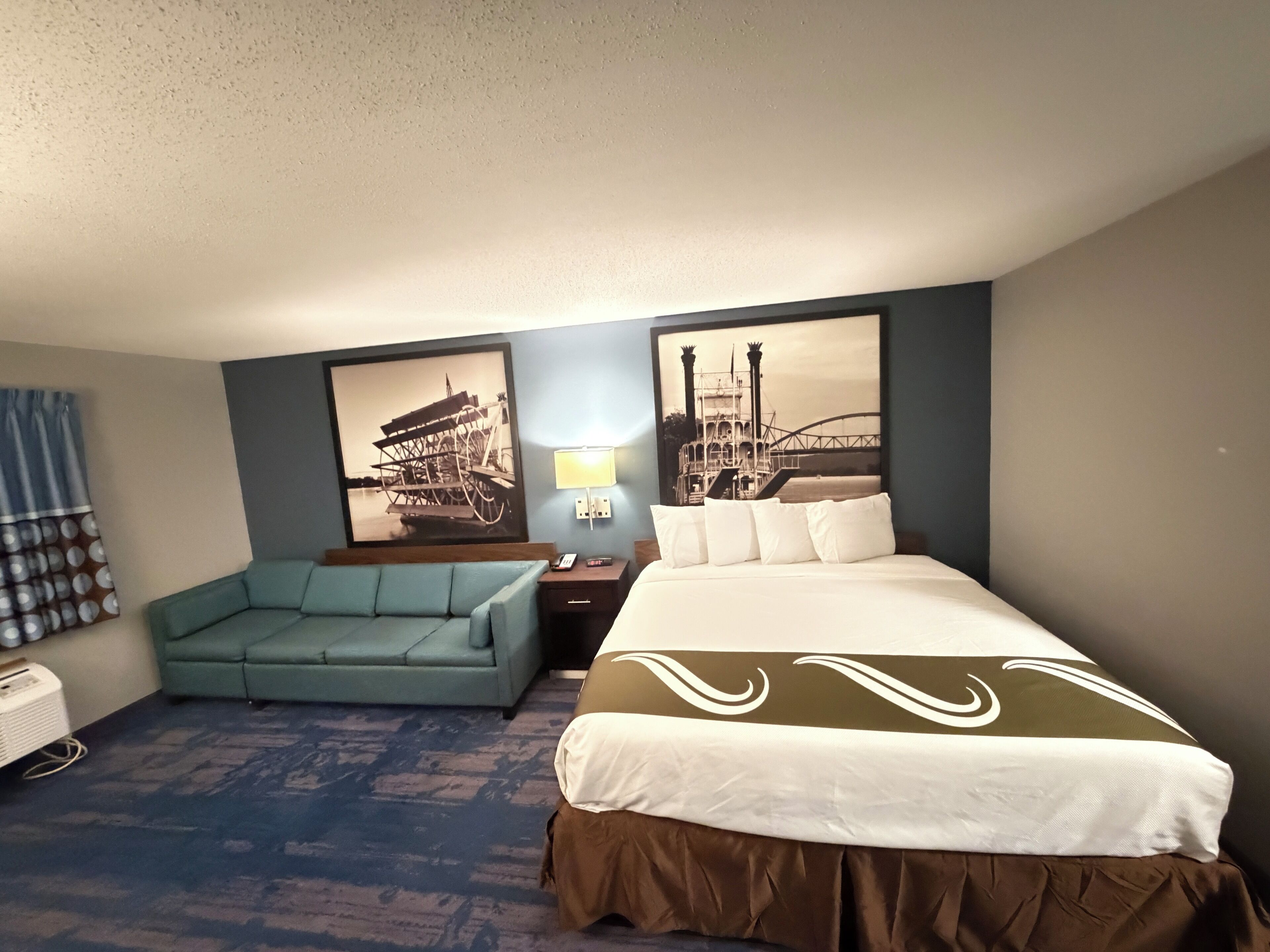 Comfort Studio Suite, 1 King Bed with Sofa bed | Front of property