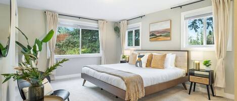 5 habitaciones, escritorio y tabla de planchar con plancha