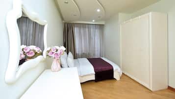 Comfort Apartment, Balcony, City View | 2 bedrooms, iron/ironing board, free WiFi