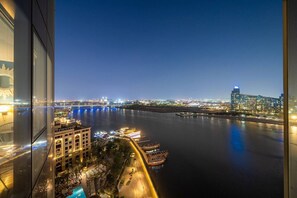 Interior - Cozy Waterfront Stay with Balcony, Kitchen & Smart TV (Al Jaddaf)