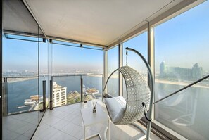 Interior - Cozy Waterfront Stay with Balcony, Kitchen & Smart TV (Al Jaddaf)