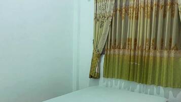 3 bedrooms, desk, free WiFi