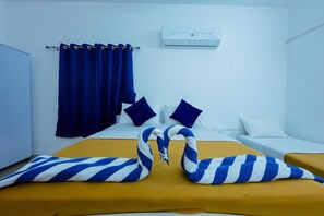 Ropa de cama de alta calidad, cortinas blackout y wifi gratis 