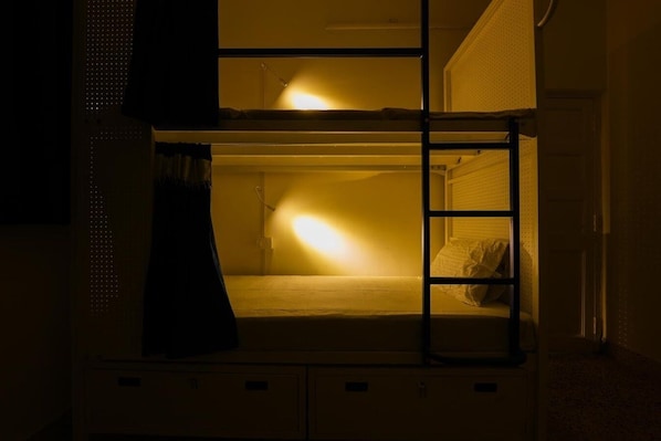 Club Shared Dormitory, Mixed Dorm