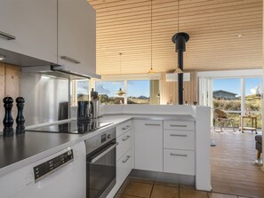 Fridge, microwave, oven, dishwasher - "Melina" - 300m from the sea by Interhome (Løkken)