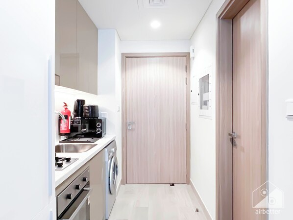 Apartment (0 Bedroom) | Interior