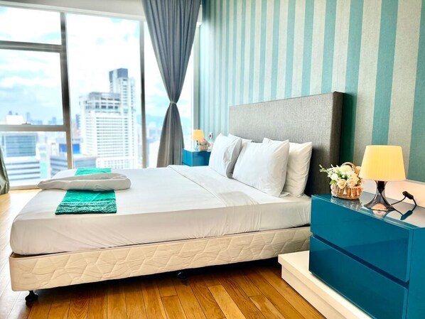 Individually decorated, individually furnished, desk, soundproofing