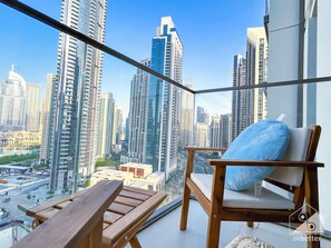 Appartement (3 Bedrooms) | Balcon