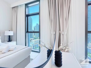 4 bedrooms, iron/ironing board, bed sheets