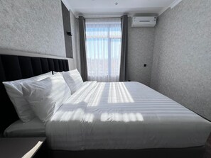 Coffres-forts dans les chambres, bureau