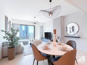 Interior - Burj Crown Luxurious 2bedroom Balcony (Dubai)