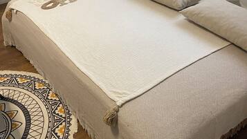 1 chambre, fer et planche Ă repasser, Wi-Fi, draps fournis