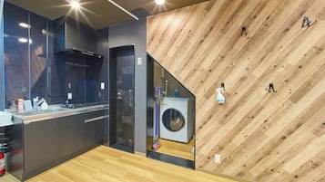 Superior Apartment | Private kitchen | Full-size fridge, microwave, stovetop, cookware/dishes/utensils