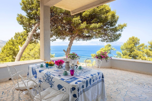 Apartemen, pemandangan laut | Teras/patio