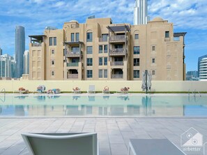 Apartment (4 Bedrooms) | Pool - Spacious 3.5 Bedroom Apartment in Burj Royale (Dubai)