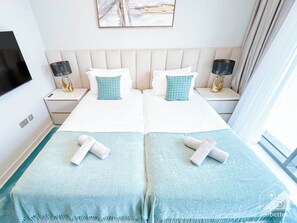 4 bedrooms, iron/ironing board, bed sheets