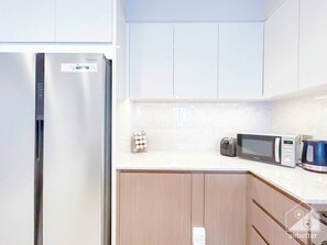 Apartment (4 Bedrooms) | Private kitchen - Spacious 3.5 Bedroom Apartment in Burj Royale (Dubai)