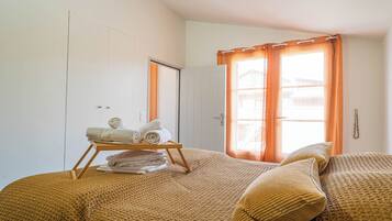 1 chambre, fer et planche Ă repasser, lit parapluie, Wi-Fi