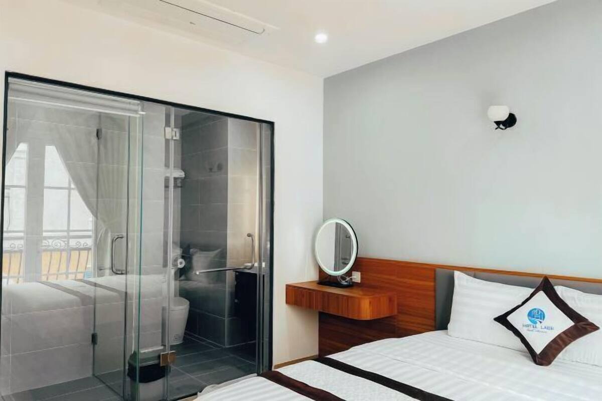 In-room safe, desk, laptop workspace, soundproofing