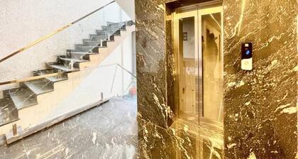 Hotel LV Palace - near Ghats & Temples