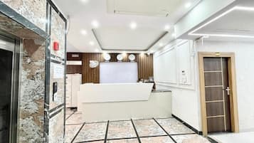 Quầy tiếp tân