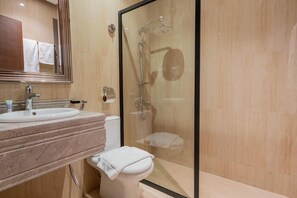 Hårføner, håndklær, såpe og sjampo