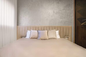 1 dormitorio, tabla de planchar con plancha, cuna de viaje y wifi