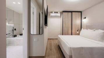 Blackout drapes, iron/ironing board, free WiFi, bed sheets