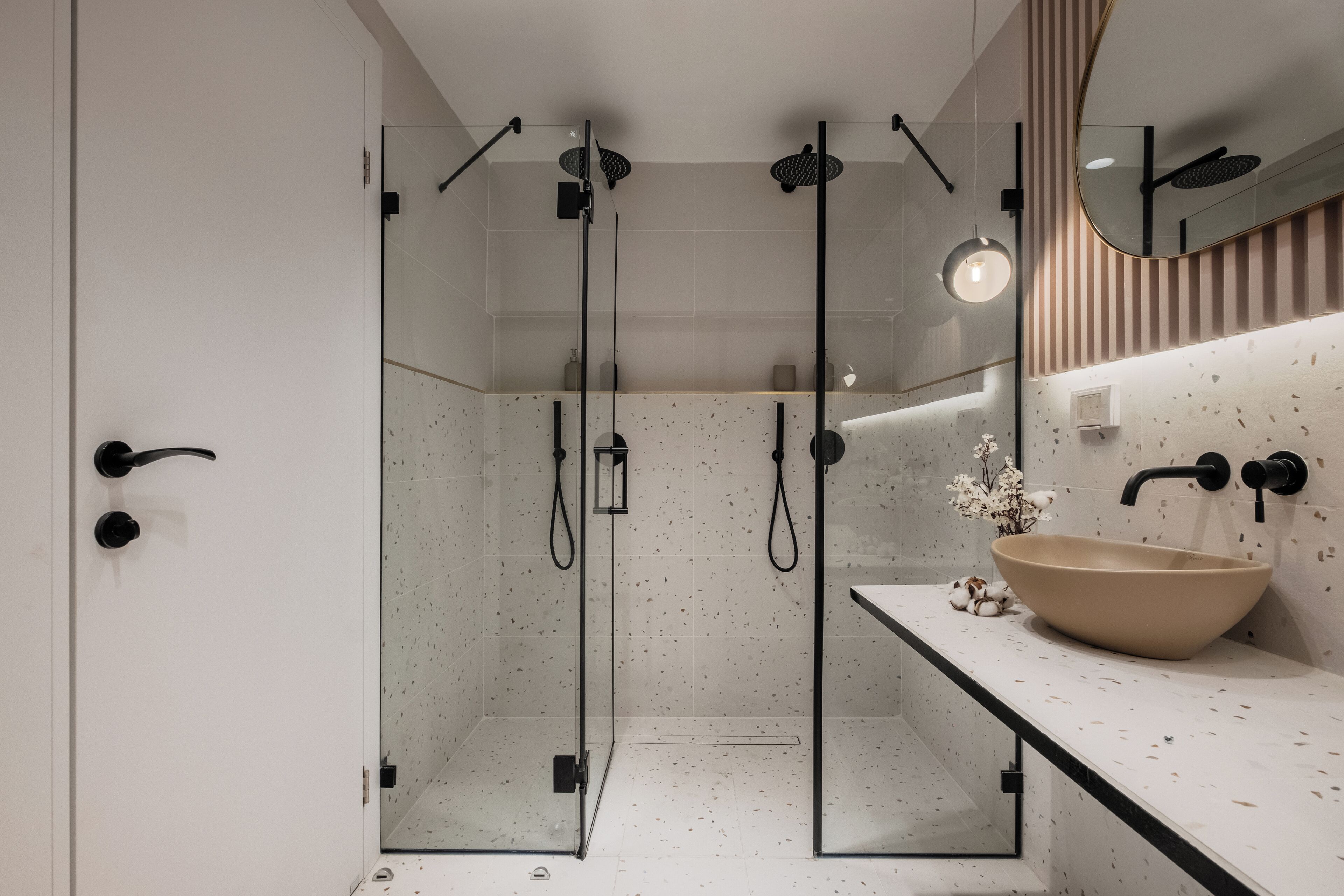 Appartamento Luxury | Bagno | Asciugacapelli, asciugamani, sapone, shampoo