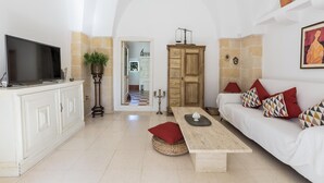 Unclassified image, 4 of 45, button - 4203 Villa Palma Dipinto by Perle di Puglia (Oria)