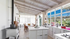 Unclassified image, 3 of 45, button - 4203 Villa Palma Dipinto by Perle di Puglia (Oria)