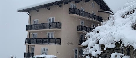 Apartment | Exterior
