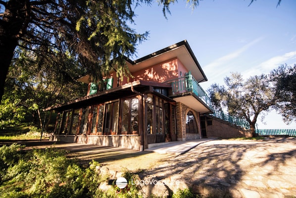 Front of property - Villa Eunice (Monzambano)