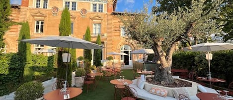Restauration en plein air