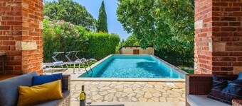 Lovely Villa Near the Beach