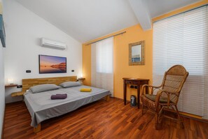 Villa | 3 bedrooms, iron/ironing board - Lovely Villa Near the Beach (Visnjan)