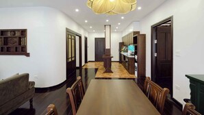 Apartment, 2 Bedrooms, City View | In-room dining
