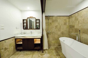Apartment, 2 Bedrooms, City View | Bathroom | Separate tub and shower, hair dryer, towels, soap - FLESTA Lieu Giai Apartment & Hotel (Hanoi)