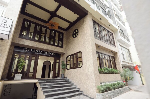 Exterior - FLESTA Lieu Giai Apartment & Hotel (Hanoi)