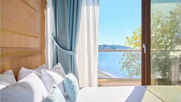 Junior Suite, Balcony, Sea View | 1 bedroom, free WiFi