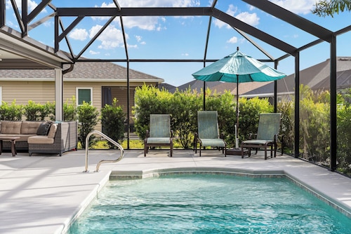 Captain's Cottage  - 3/2 with a POOL in The Village of Shady Brook in The Villages, FL!