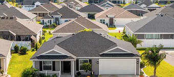 Captain's Cottage  - 3/2 with a POOL in The Village of Shady Brook in The Villages, FL!